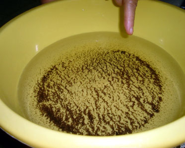 Nước bị nhiễm Mangan